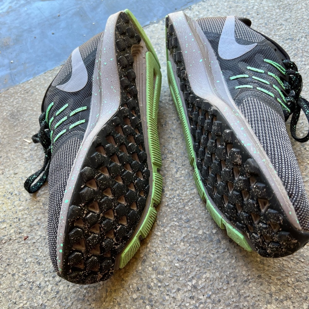 Nike Run Swift Size 9.5 - image 4